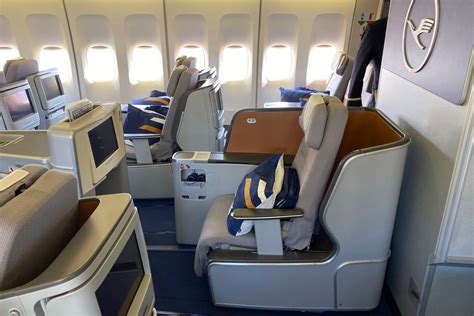 lufthansa business class 747|The best business class seats on Lufthansa's Boeing 747.